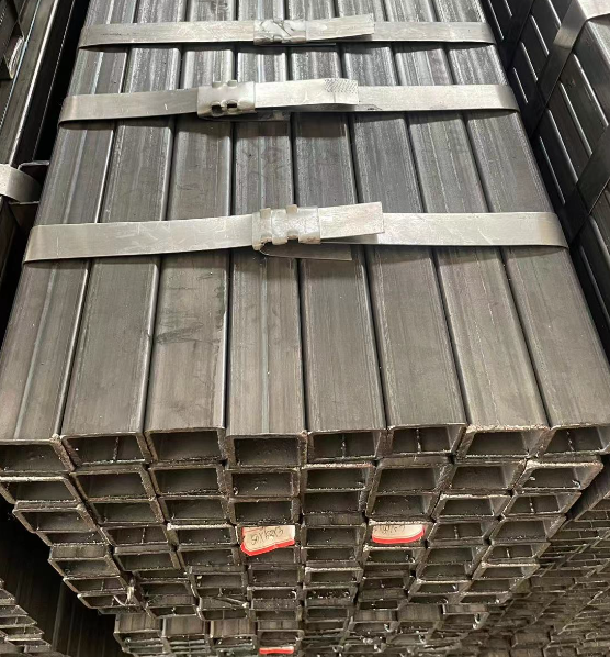 济南工业用梯子 镀锌管焊接梯子 铁梯子方管梯